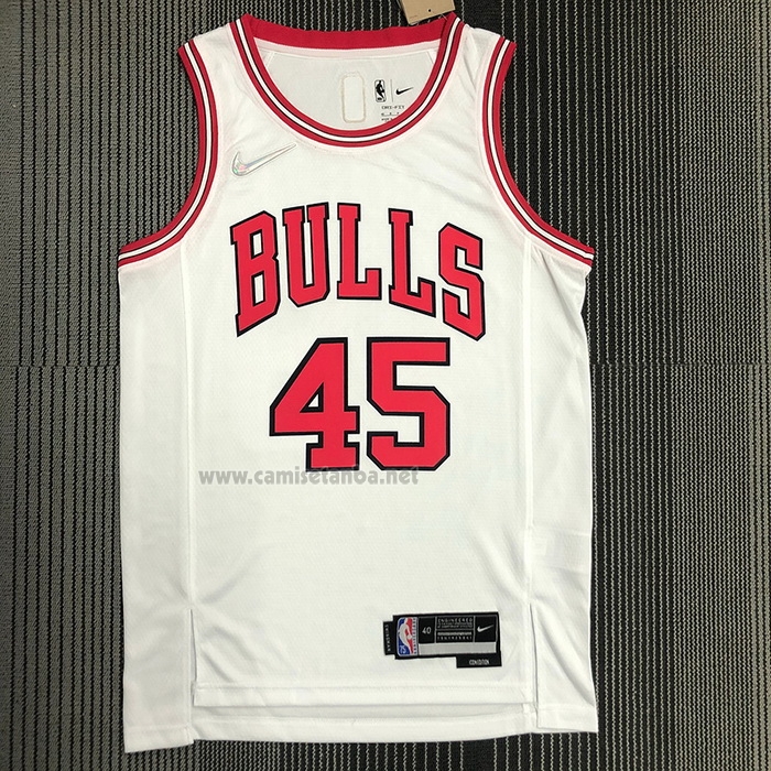 Camiseta Chicago Bulls Michael Jordan #45 Association 2021 Blanco